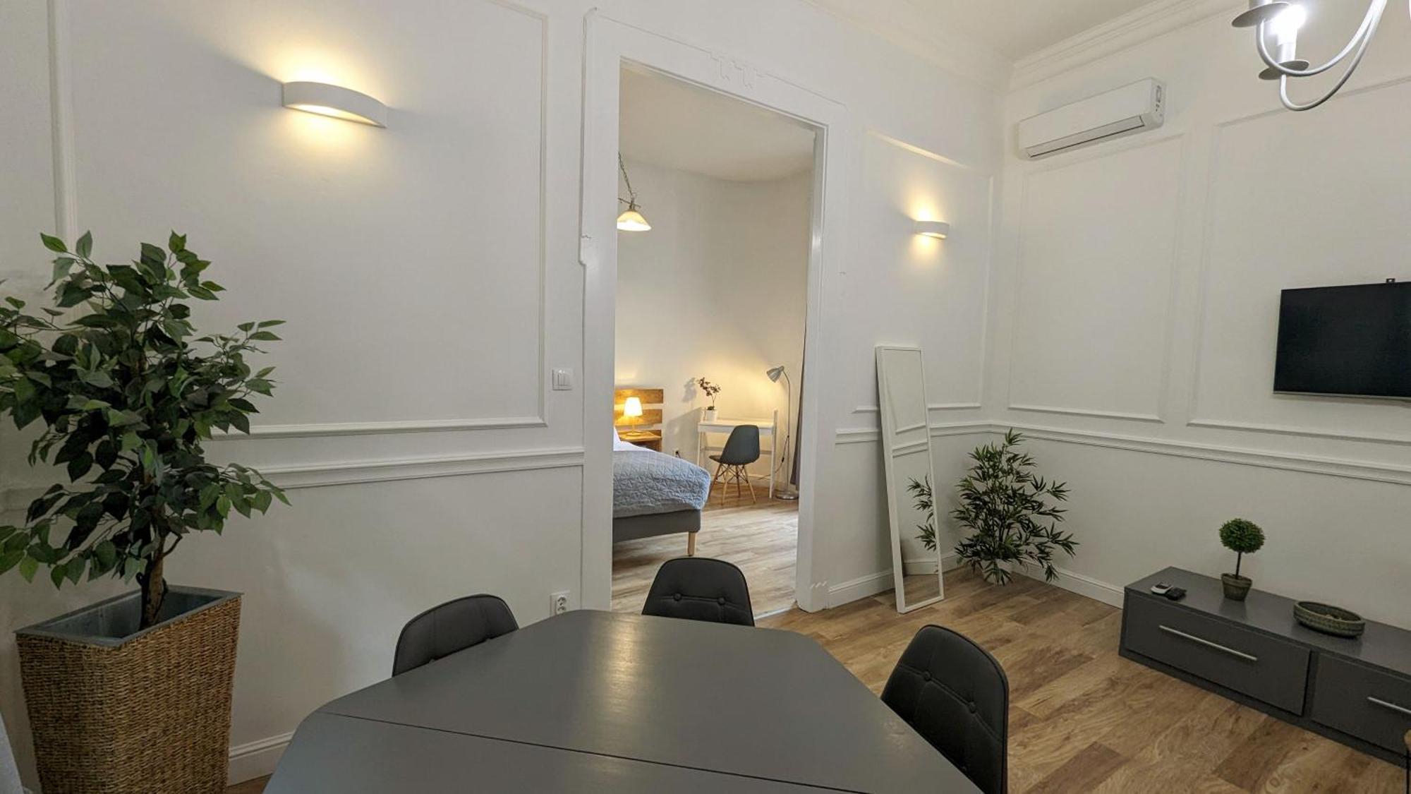 3 Room Apartment In The Beautiful Street Budapest Exterior photo