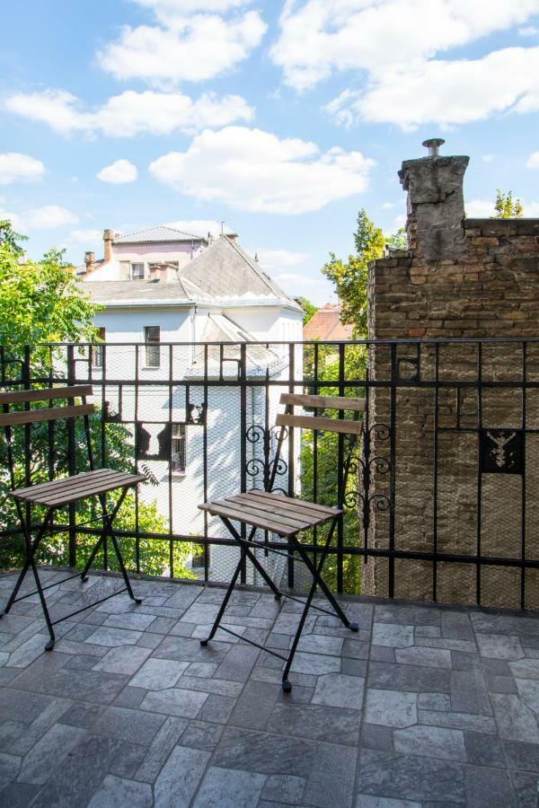 3 Room Apartment In The Beautiful Street Budapest Exterior photo